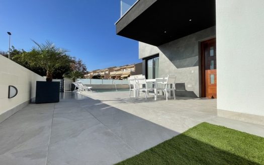 Villa in Torrevieja (N6312)