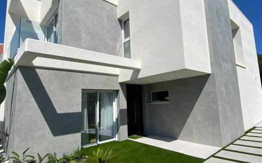 Villa in Finestrat (N2334CM)