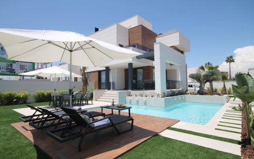 Villa in Torrevieja (N7014)