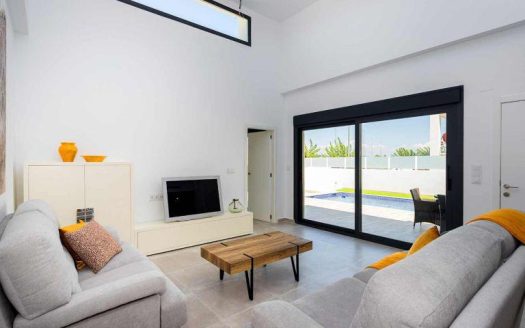 Villa in Daya Nueva (N3758)