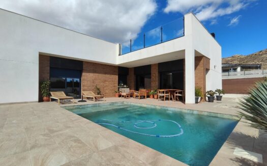 Villa in Pinoso (N8294)