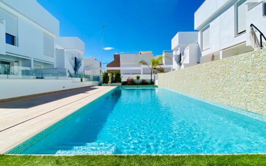 Bungalow in Pilar de La Horadada (N8407)