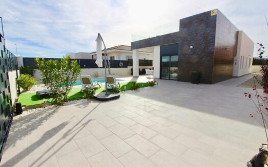 Villa in Pinoso (N8503)